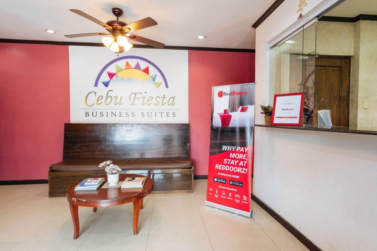 เรดดอร์ซ แอท โบนิฟาซิโอ สตรีท เซบู Hotel Cebu ภายนอก รูปภาพ